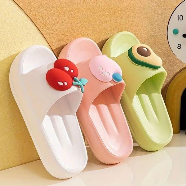 How to Choose the Perfect Crocs Shoes for Women to Style Outfits Like a Fashionista