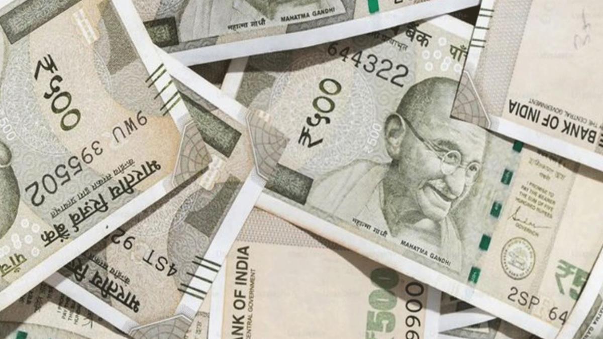 Has RBI really asked banks to stop disbursing ₹500 notes from ATMs by September? 